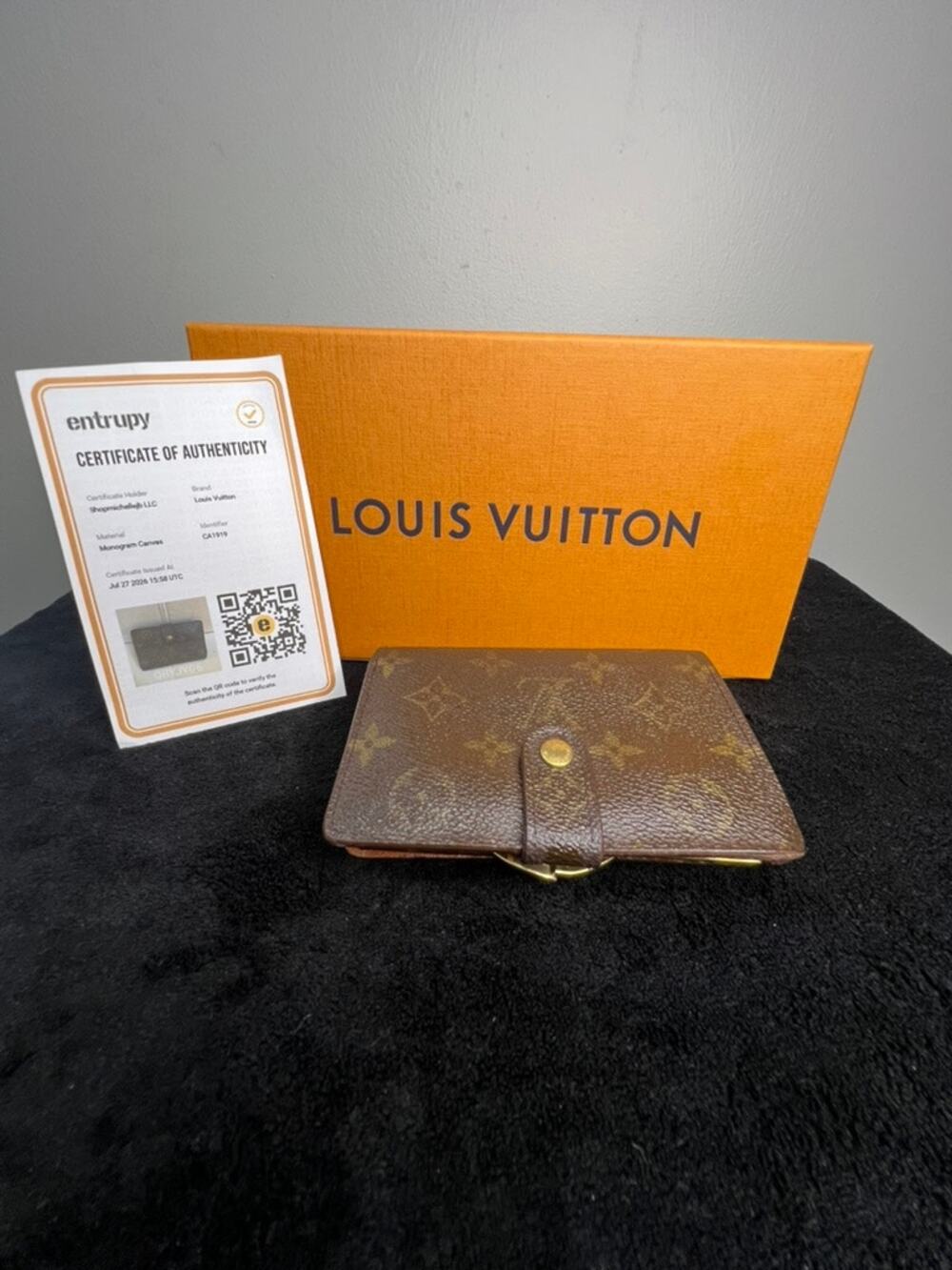 Auth Louis Vuitton Monogram Viennois French Kiss Lock Wallet Entrupy COA